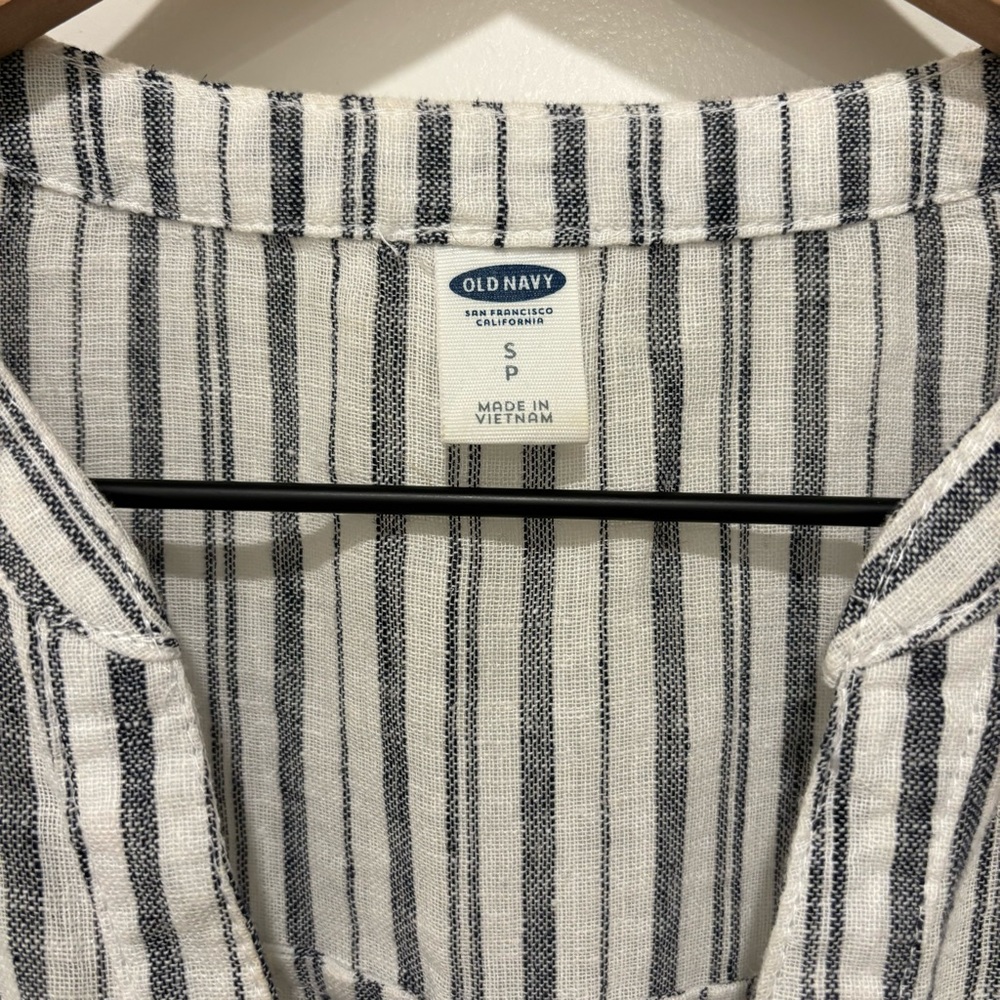 🪴$5/25🪴Old Navy Blue White Striped Linen Blend Ruffle Sleeve V-Neck Blouse Top S - Picture 6 of 12